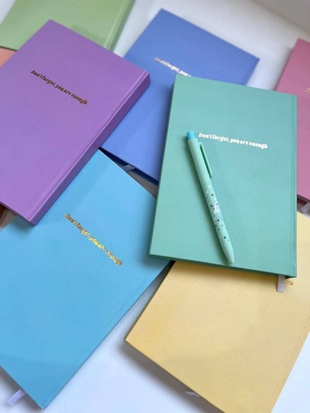 پلنر سالانه 104برگ رقعی جلد‌سخت